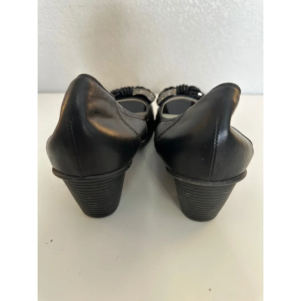 DeSire Paris Women's Black Beaded Rhinestone Bow Peep Toe Wedge Pumps Size 7